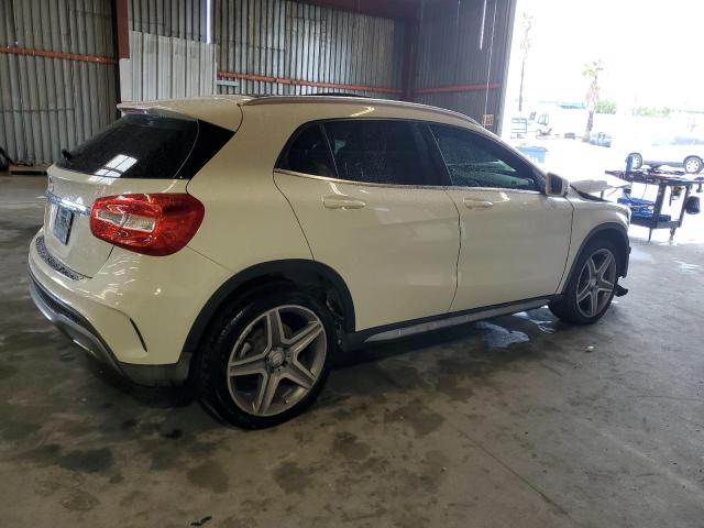 WDCTG4EB7FJ130025 - 2015 MERCEDES-BENZ GLA 250 WHITE photo 3