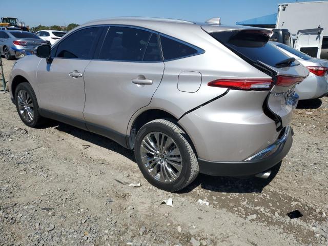 JTEAAAAH6NJ115923 - 2022 TOYOTA VENZA LE SILVER photo 2