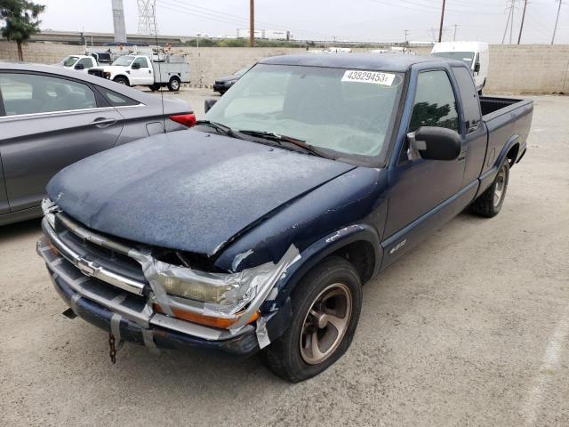 1GCCS19W728219286 - 2002 CHEVROLET S TRUCK S10 BLUE photo 1