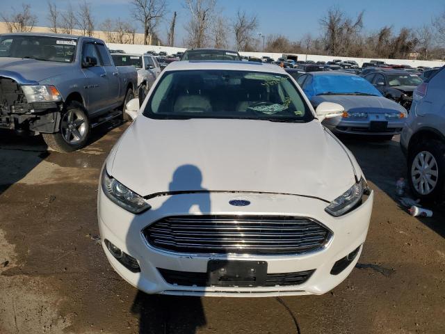 3FA6P0HDXGR278269 - 2016 FORD FUSION SE WHITE photo 5