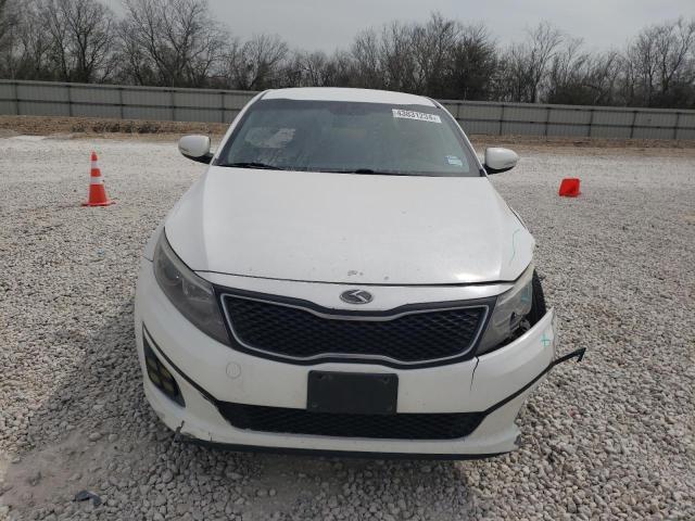 KNAGM4A71F5571043 - 2015 KIA OPTIMA LX WHITE photo 5