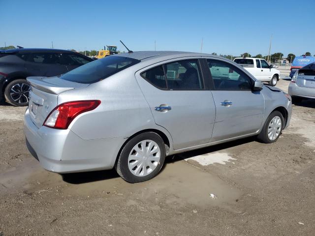 3N1CN7AP9KL825143 - 2019 NISSAN VERSA S SILVER photo 3