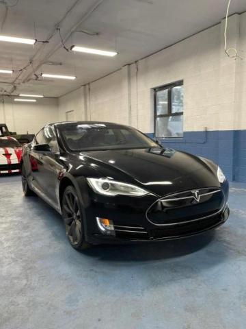 5YJSA1DNXDFP12153 - 2013 TESLA MODEL S Սև լուսանկար 1