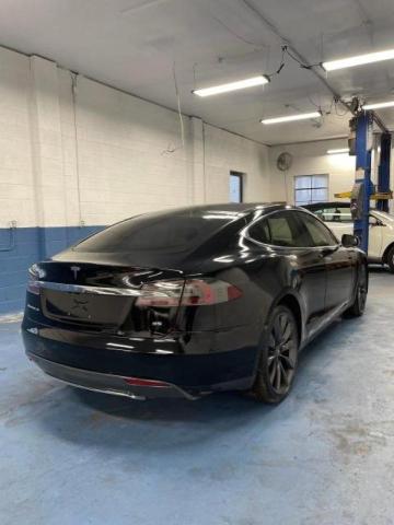 5YJSA1DNXDFP12153 - 2013 TESLA MODEL S Սև լուսանկար 4