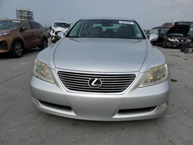 JTHGL46F475010308 - 2007 LEXUS LS 460L SILVER photo 5