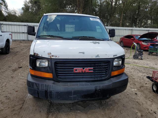 1GTFG15X351135881 - 2005 GMC SAVANA G1500 WHITE photo 5