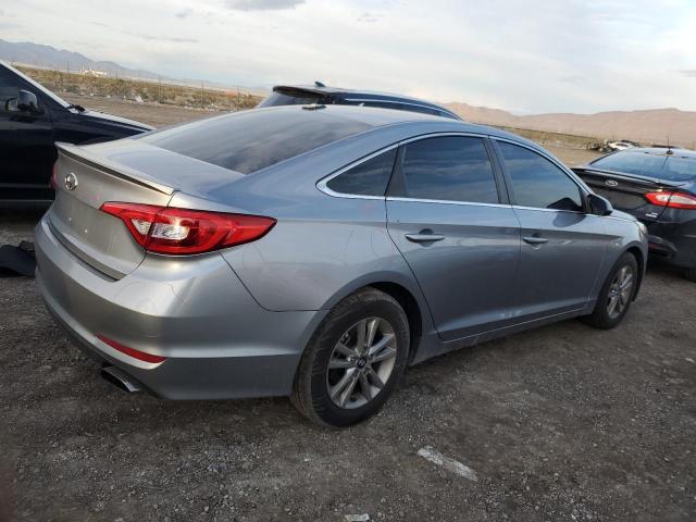 5NPE24AF2HH440729 - 2017 HYUNDAI SONATA SE GRAY photo 3