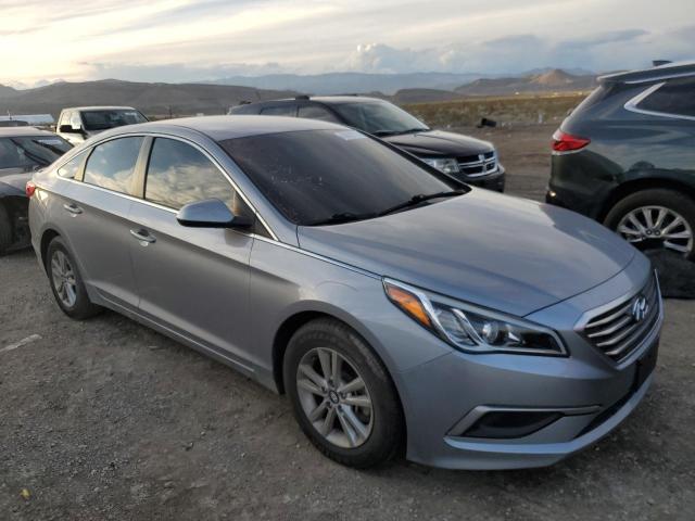 5NPE24AF2HH440729 - 2017 HYUNDAI SONATA SE GRAY photo 4