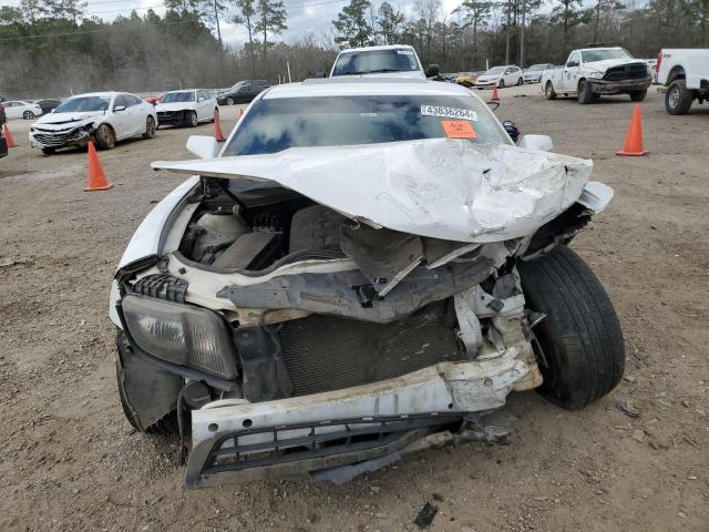 2G1FB1ED6B9104404 - 2011 CHEVROLET CAMARO LT WHITE photo 5