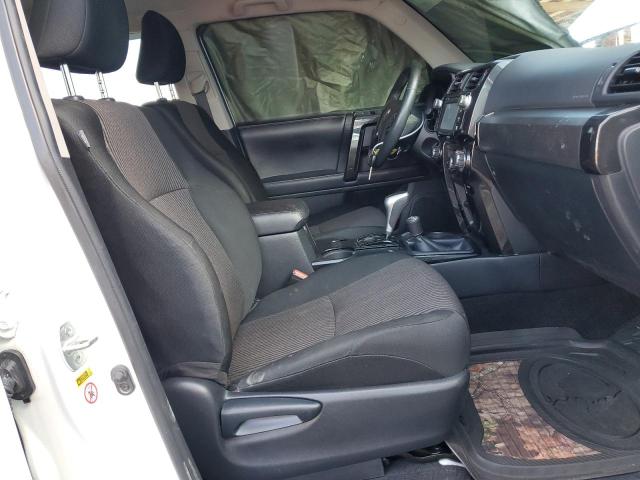 JTEBU5JR3J5540126 - 2018 TOYOTA 4RUNNER SR5/SR5 PREMIUM 白色 照片 5