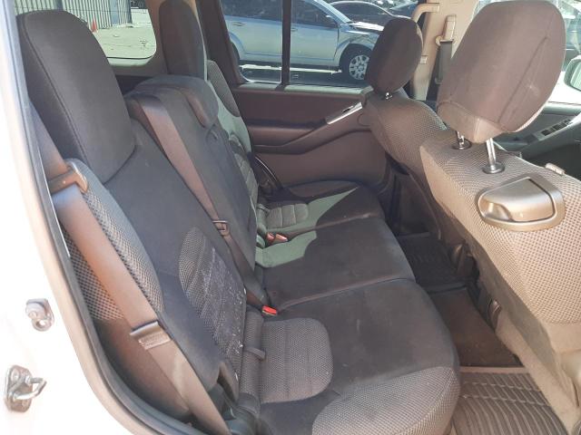 5N1AR1NN7CC600825 - 2012 NISSAN PATHFINDER S SILVER photo 11