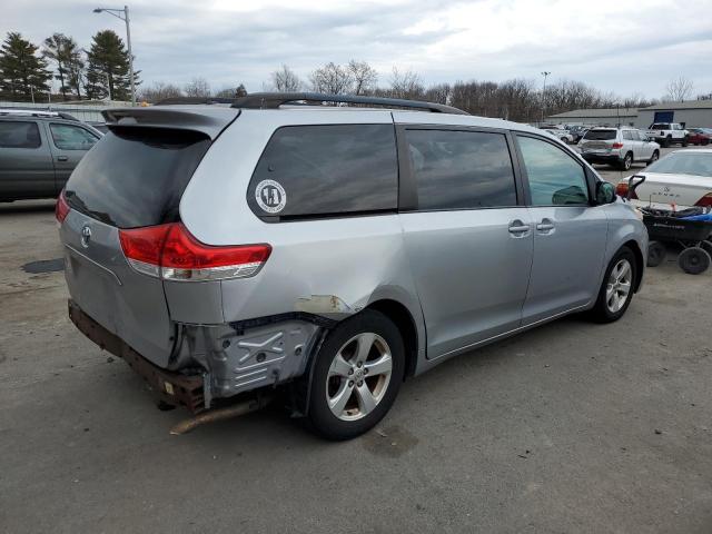 5TDKK3DC4ES478743 - 2014 TOYOTA SIENNA LE SILVER photo 3