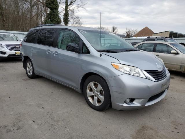 5TDKK3DC4ES478743 - 2014 TOYOTA SIENNA LE SILVER photo 4