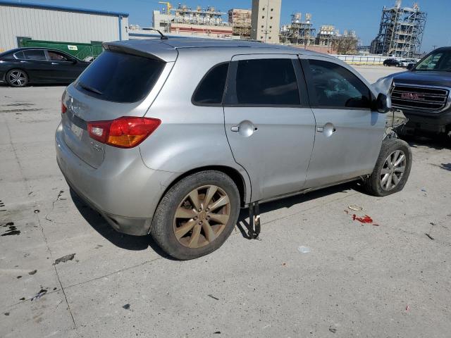 4A4AP3AU5FE062338 - 2015 MITSUBISHI OUTLANDER ES GRAY photo 3