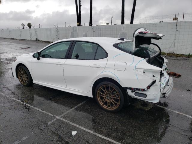 4T1G11AK7PU105439 - 2023 TOYOTA CAMRY SE NIGHT SHADE WHITE photo 2