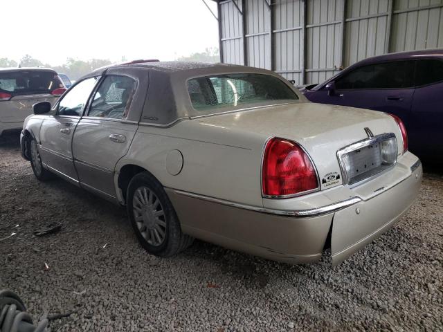 1LNHM81W44Y662062 - 2004 LINCOLN TOWN CAR EXECUTIVE BEIGE photo 2