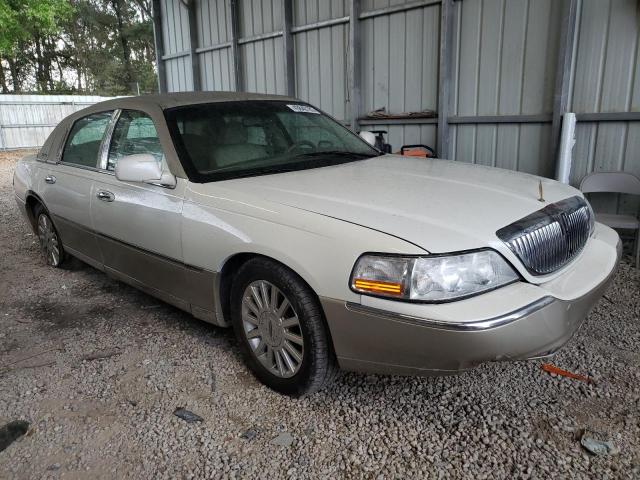 1LNHM81W44Y662062 - 2004 LINCOLN TOWN CAR EXECUTIVE BEIGE photo 4