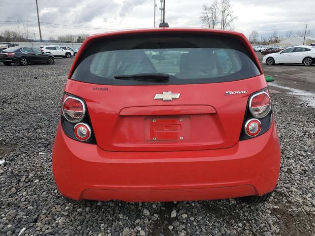 1G1JA6SG2F4182793 - 2015 CHEVROLET SONIC LS RED photo 6