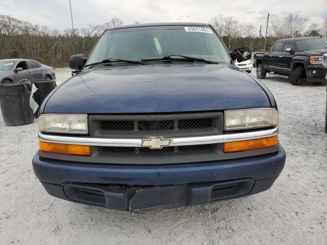 1GCCS19W018124034 - 2001 CHEVROLET S TRUCK S10 BLUE photo 5