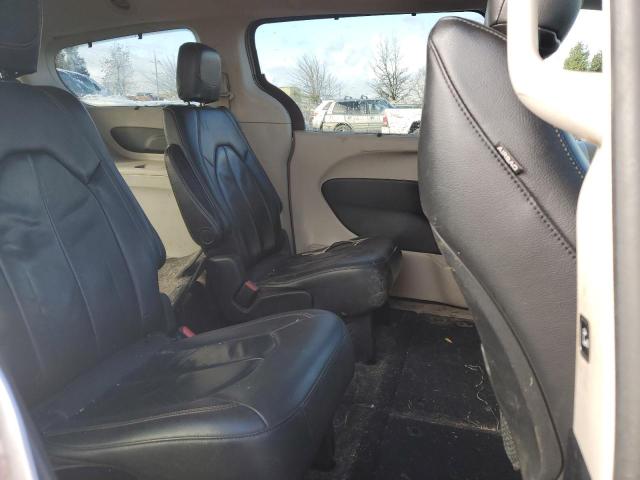 2C4RC1BG9HR539460 - 2017 CHRYSLER PACIFICA TOURING L SILVER photo 11