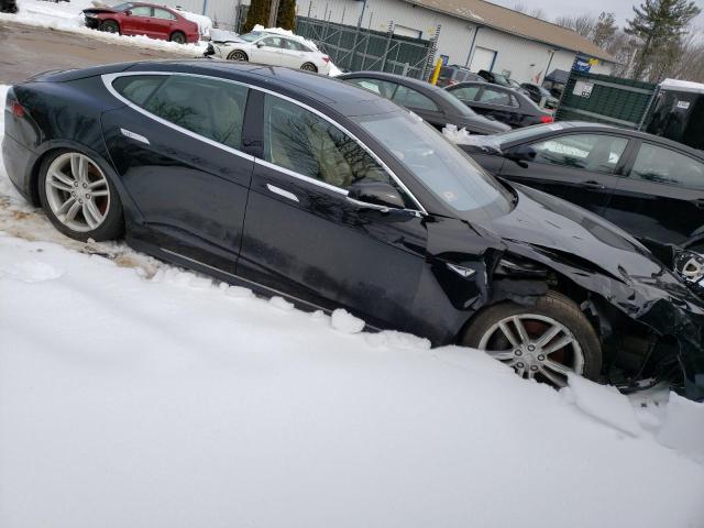 5YJSA1CN0DFP04466 - 2013 TESLA MODEL S Սև լուսանկար 4