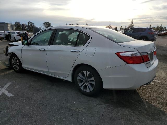 1HGCR2F31FA027082 - 2015 HONDA ACCORD LX WHITE photo 2