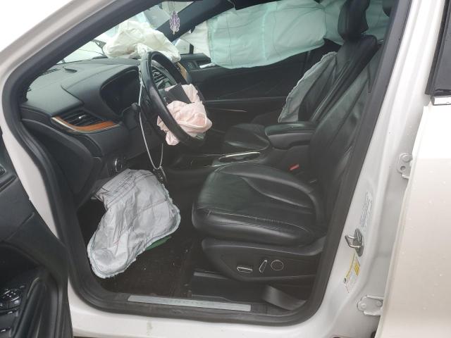 5LMCJ2C93HUL12407 - 2017 LINCOLN MKC SELECT 白色 照片 7