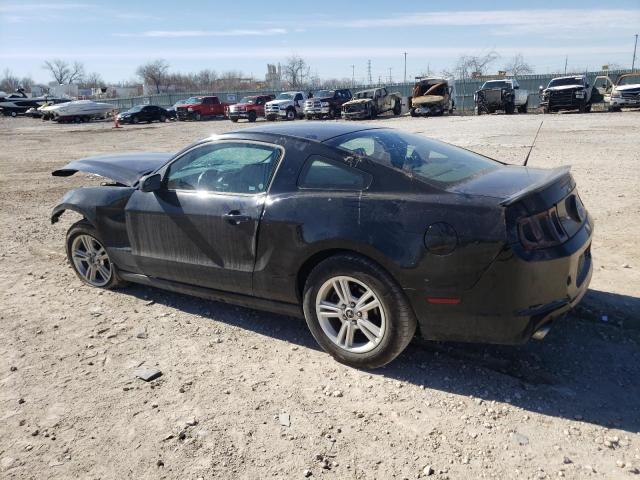 1ZVBP8AM4D5232479 - 2013 FORD MUSTANG BLACK photo 2