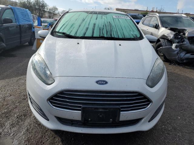 3FADP4EJ1JM110727 - 2018 FORD FIESTA SE WHITE photo 5