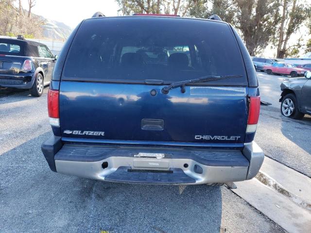 1GNCS13WXY2217172 - 2000 CHEVROLET BLAZER BLUE photo 6