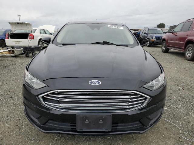 3FA6P0H75HR370529 - 2017 FORD FUSION SE BLACK photo 5