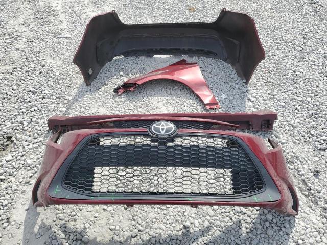 5YFEPMAE2NP327791 - 2022 TOYOTA COROLLA LE RED photo 12