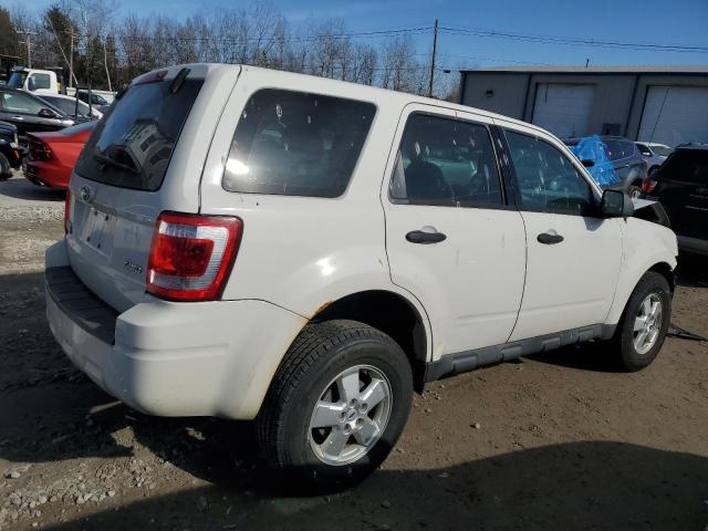 1FMCU92769KC97868 - 2009 FORD ESCAPE XLS WHITE photo 3