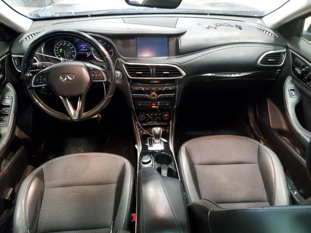 SJKCH5CR7JA005542 - 2018 INFINITI QX30 BASE PURE BLACK photo 8