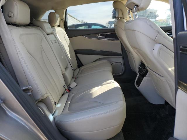 2LMPJ8LR0JBL40222 - 2018 LINCOLN MKX RESERVE Braun Foto 11
