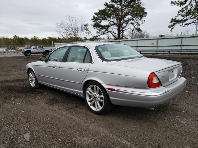 SAJEA73B34TG05776 - 2004 JAGUAR XJR S SILVER photo 2