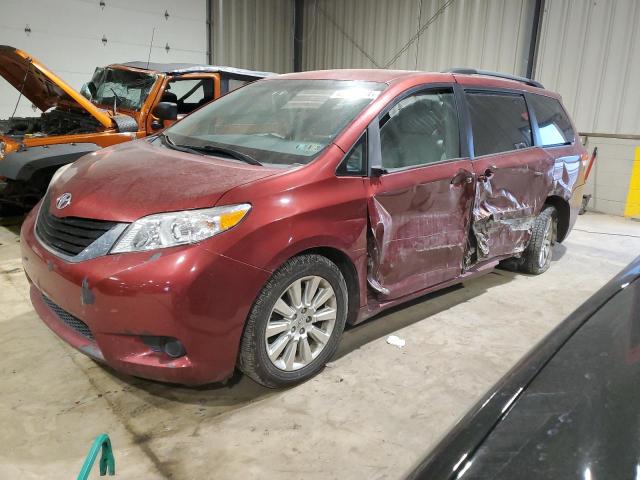 5TDJK3DC6BS015025 - 2011 TOYOTA SIENNA LE RED photo 1