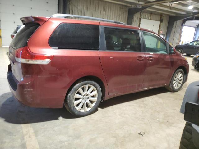 5TDJK3DC6BS015025 - 2011 TOYOTA SIENNA LE RED photo 3