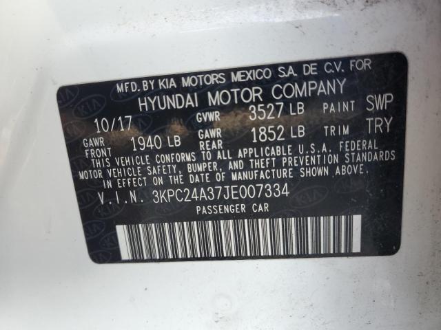 3KPC24A37JE007334 - 2018 HYUNDAI ACCENT SE WHITE photo 12