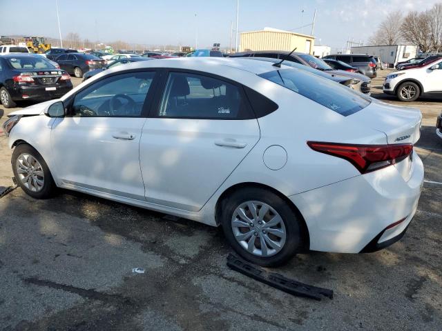 3KPC24A37JE007334 - 2018 HYUNDAI ACCENT SE WHITE photo 2