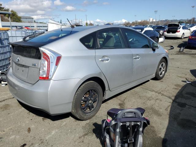 JTDKN3DUXC5512333 - 2012 TOYOTA PRIUS SILVER photo 3