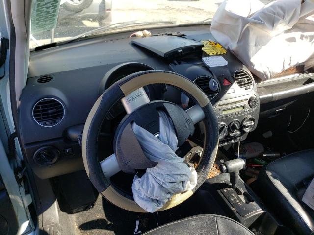 3VWRW3AG0AM036298 - 2010 VOLKSWAGEN NEW BEETLE BLUE photo 8