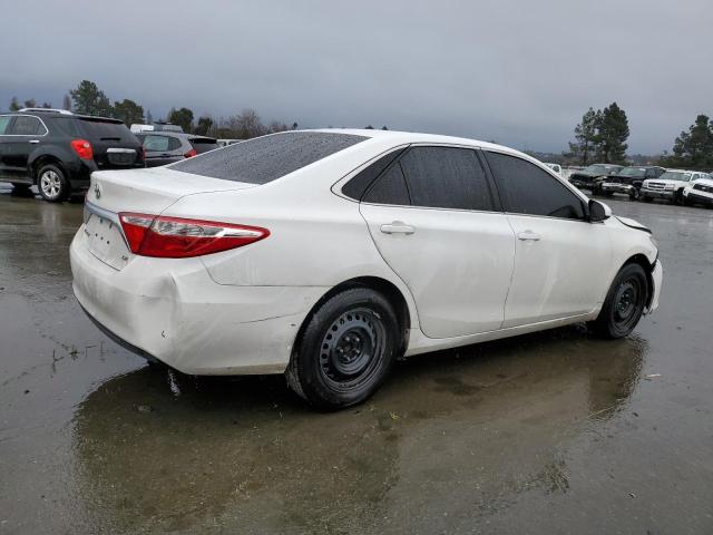 4T1BF1FK9HU449733 - 2017 TOYOTA CAMRY LE WHITE photo 3