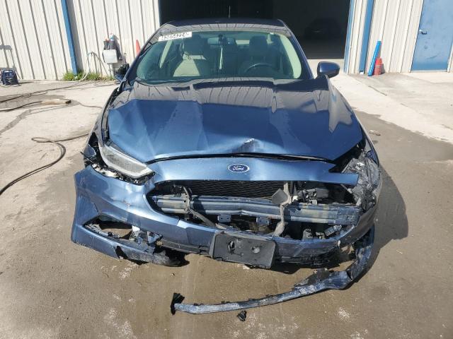 3FA6P0HD9JR221195 - 2018 FORD FUSION SE BLUE photo 5