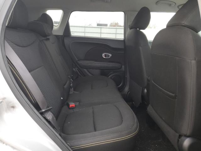 KNDJP3A58G7828679 - 2016 KIA SOUL + SILVER photo 11