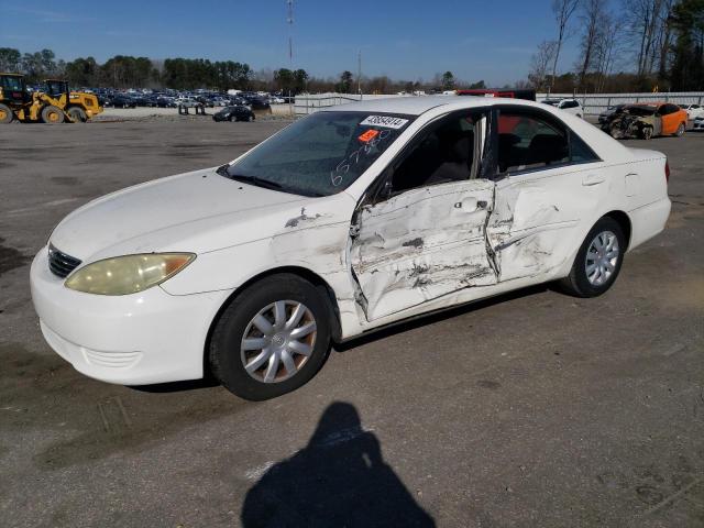 4T1BE32KX6U657380 - 2006 TOYOTA CAMRY LE WHITE photo 1