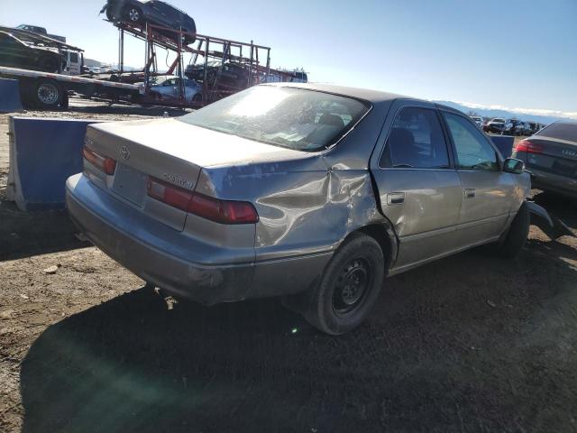 4T1BG22K5WU358030 - 1998 TOYOTA CAMRY CE GRAY photo 3