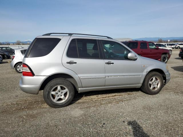 4JGAB54E91A241998 - 2001 MERCEDES-BENZ ML 320 SILVER photo 3