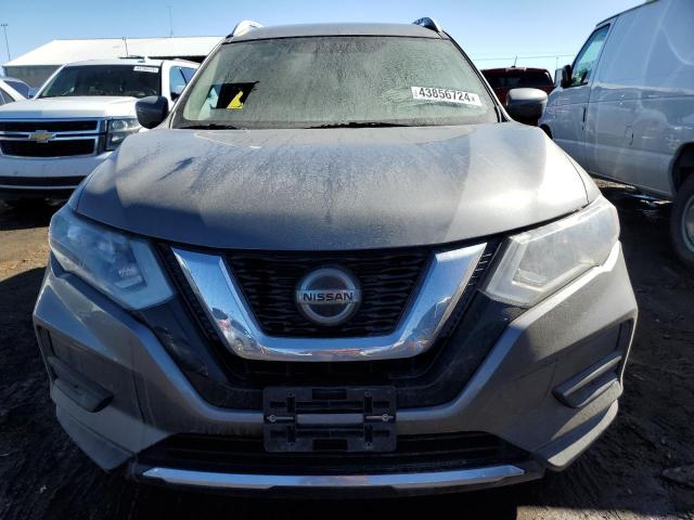 KNMAT2MV5JP510348 - 2018 NISSAN ROGUE S SILVER photo 5