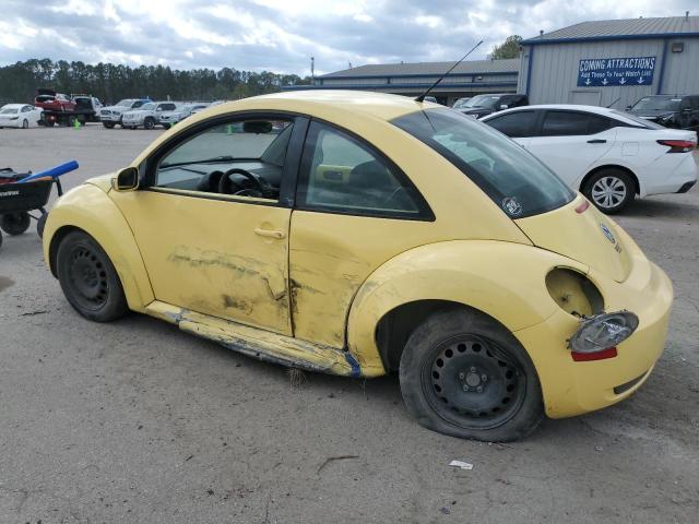 3VWPW3AG2AM005058 - 2010 VOLKSWAGEN NEW BEETLE YELLOW photo 2